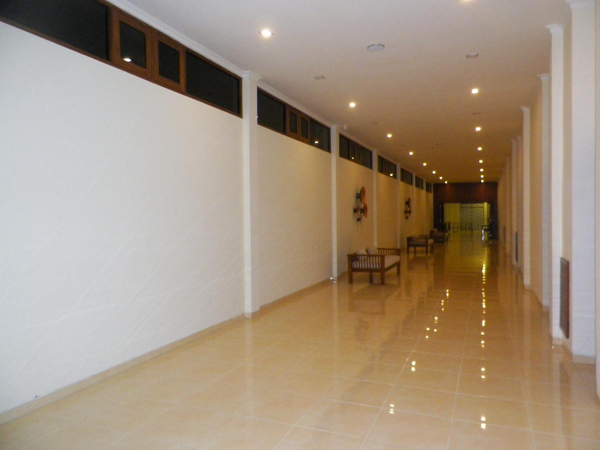 Multazam Hotel Solo Dış mekan fotoğraf